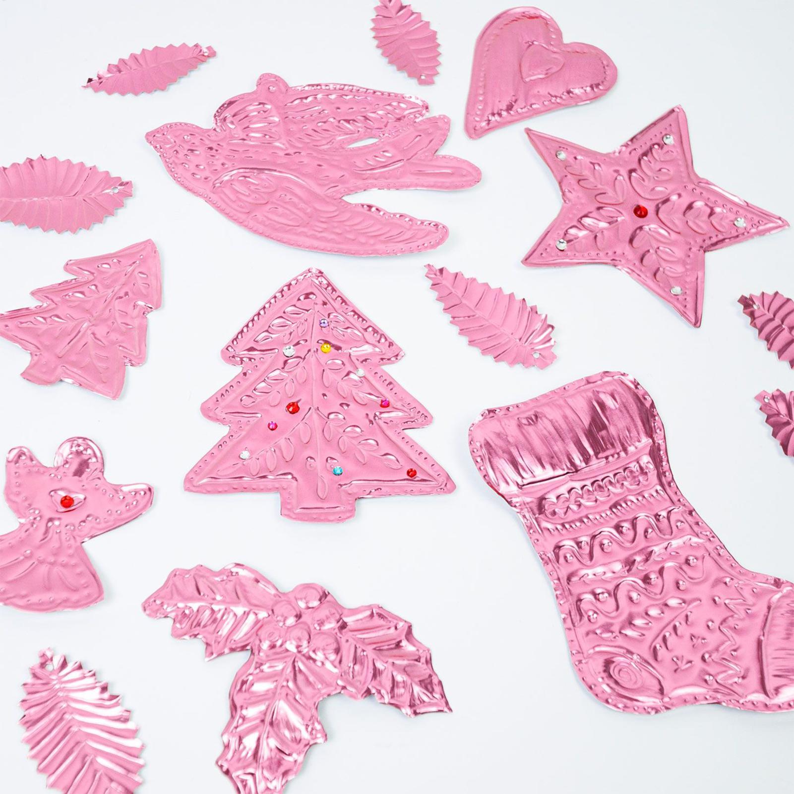 エンボス箔 8枚 アルミクラフト用品 エンボスシート 箔紙  - Art Craft Christmas のレビューと価格