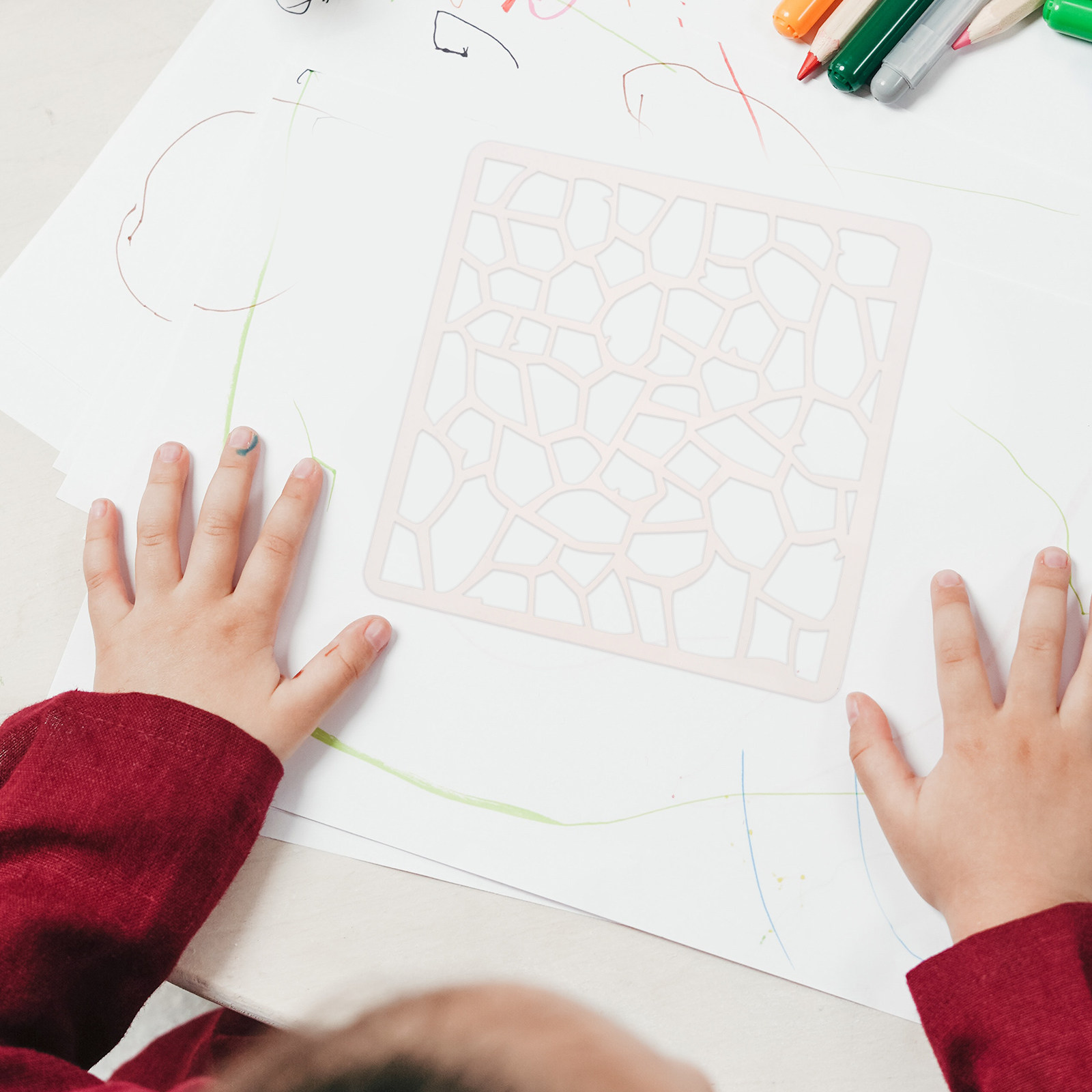 幾何学模様のステンシル。繰り返し使用可能。ペットの形をしたユ - Art Craft And Design のレビューと価格