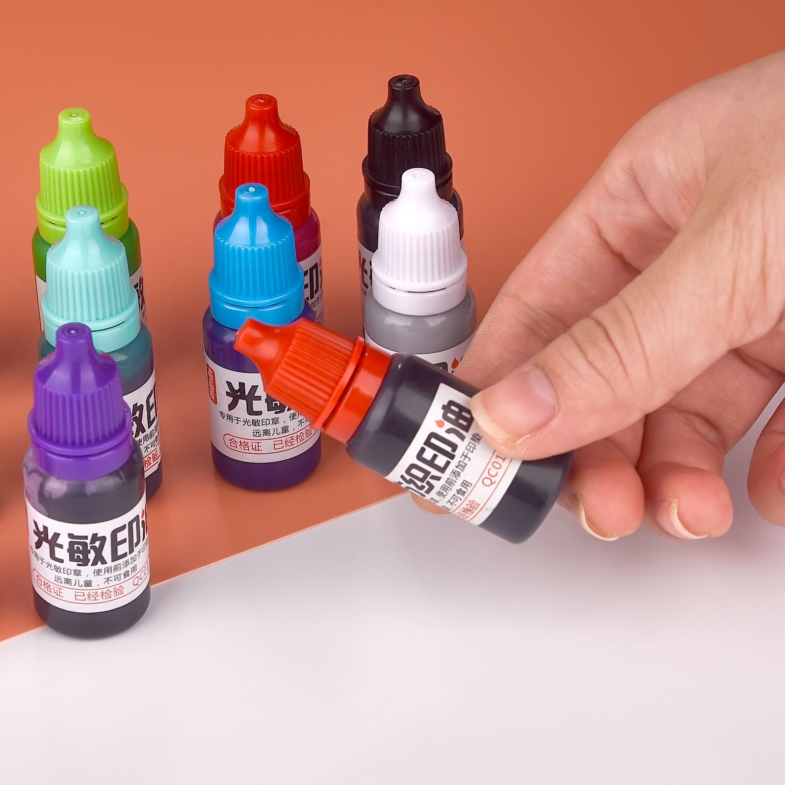 10 ミリリットル詰め替えインク 13 色ゴムスタンプオイル - Stamping Ink Pad のレビューと価格