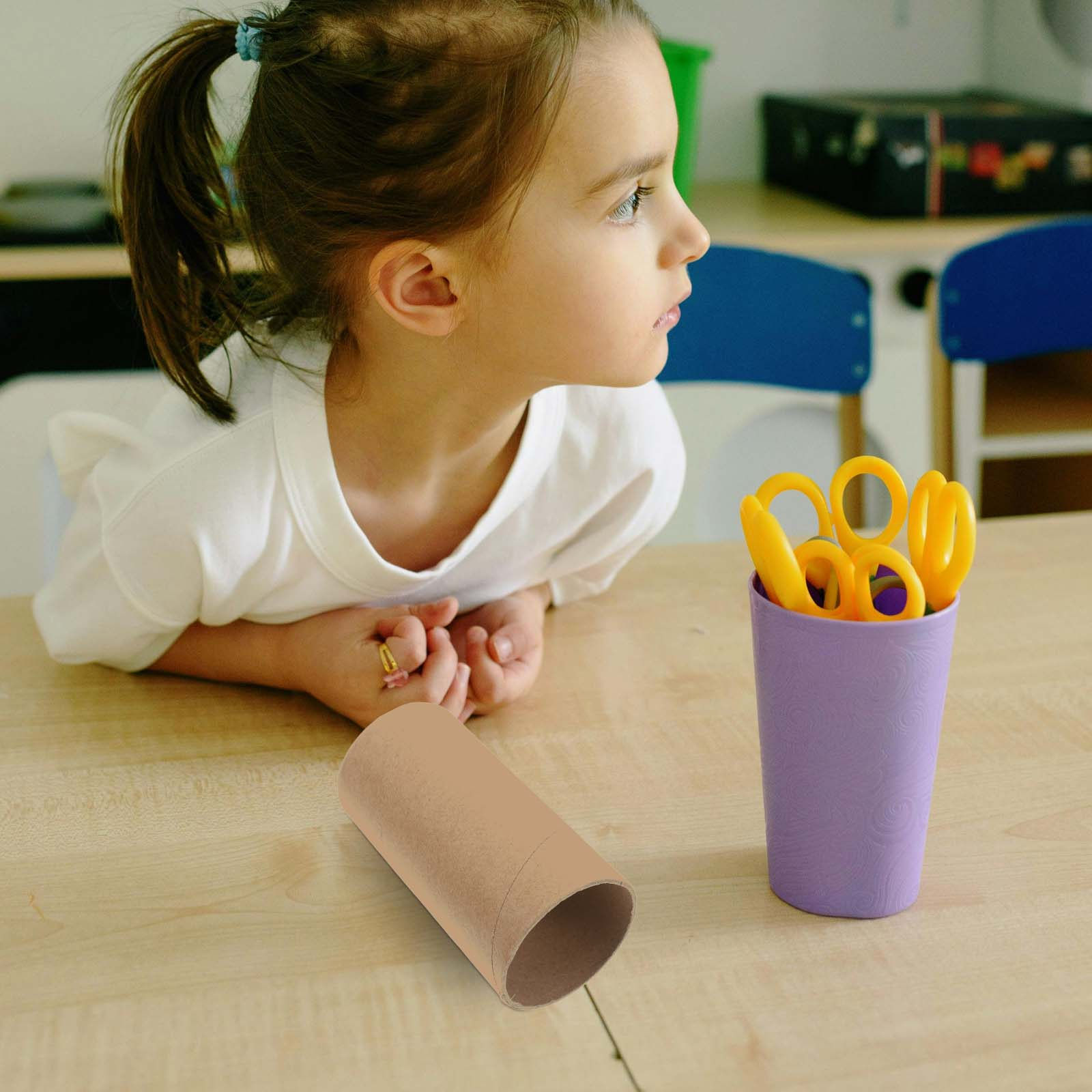 30個入り、子供向けのクラフト用ロール紙。破れにくい素材で、 - Art And Craft Recycle のレビューと価格